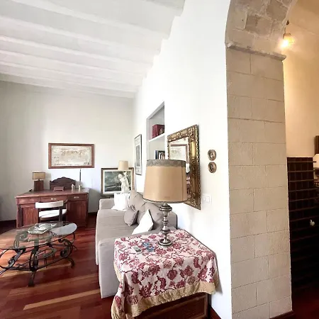 Eva Recommends Porvenir